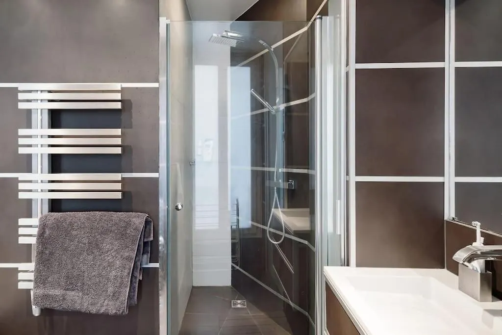 Resplendent Haussmann Design 100m2 - 2 Br Apartament *