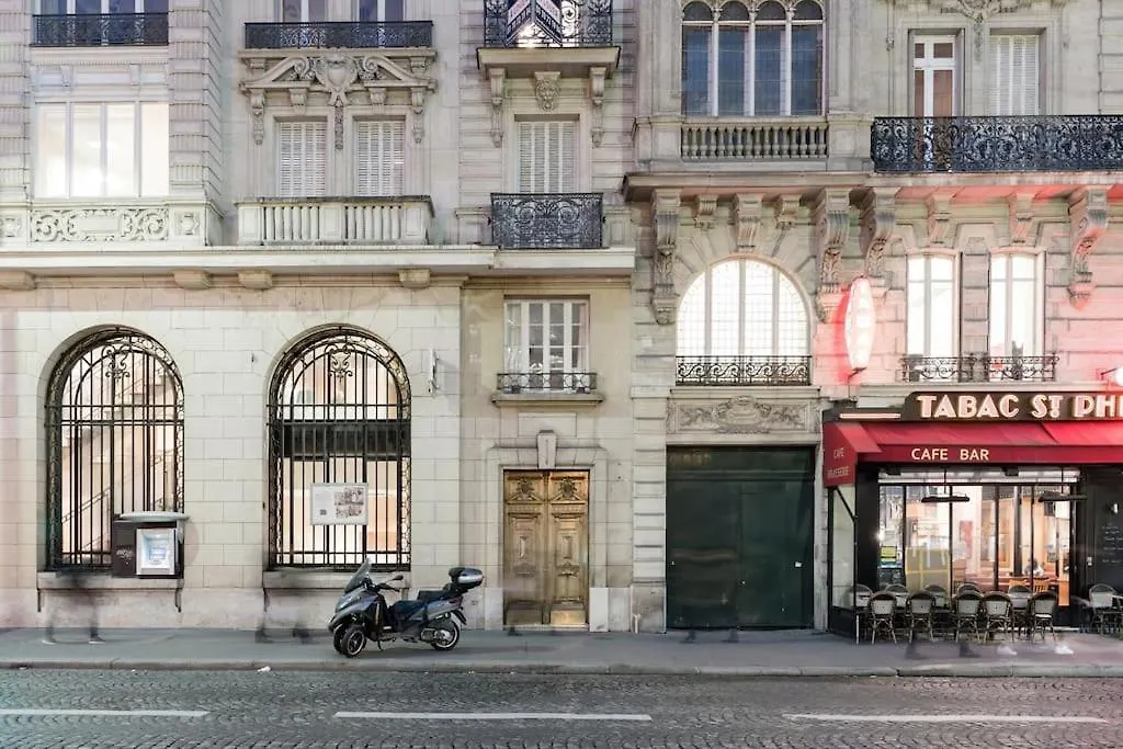 Resplendent Haussmann Design 100m2 - 2 Br Apartment