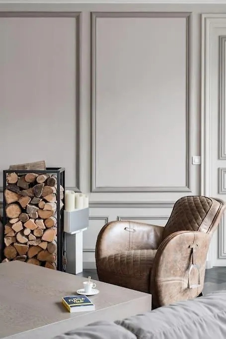 Resplendent Haussmann Design 100m2 - 2 Br Apartment